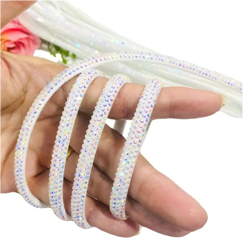 Strass Meia Cana Tira de 6mm Por 1 Metro Branco Furta Cor