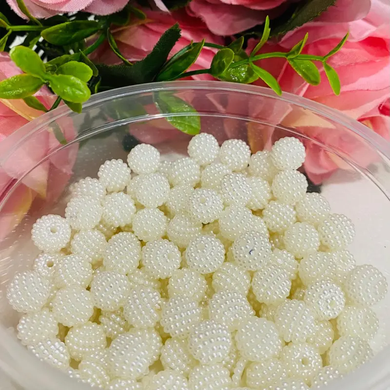 Pérolas Craquelada de 10mm em ABS Pacote com 50g mais o menos 120 bolinhas Cor - Pérola