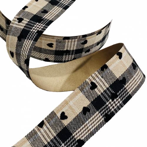 Fita Linho Preto com Nude xadrez e Coração de 38mm  por metro Ref: FTL38PN